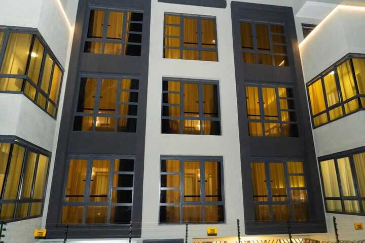 Hotel 16 of 16