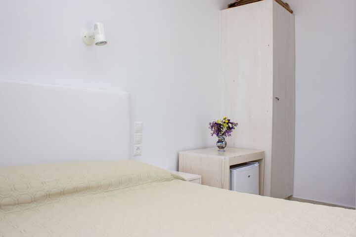 Room 5 of 42