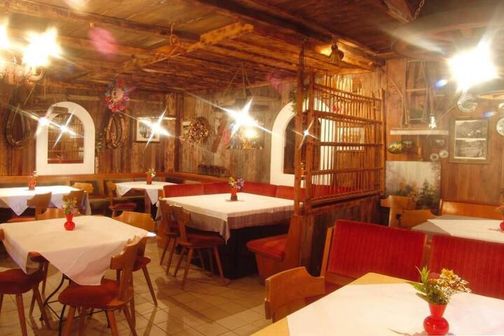 Dining Photos