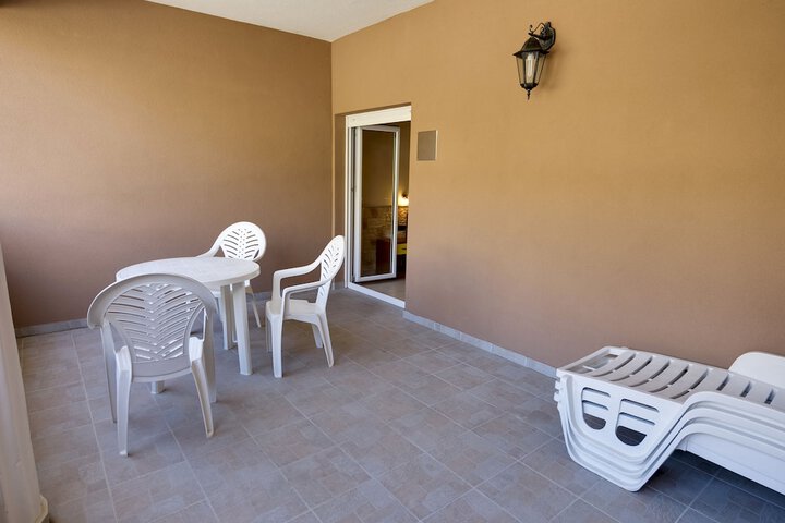 Terrace/Patio 44 of 74