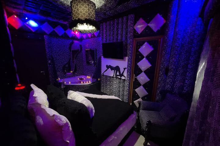 Room 44 of 96