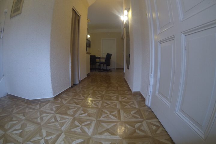 Room 8 of 14