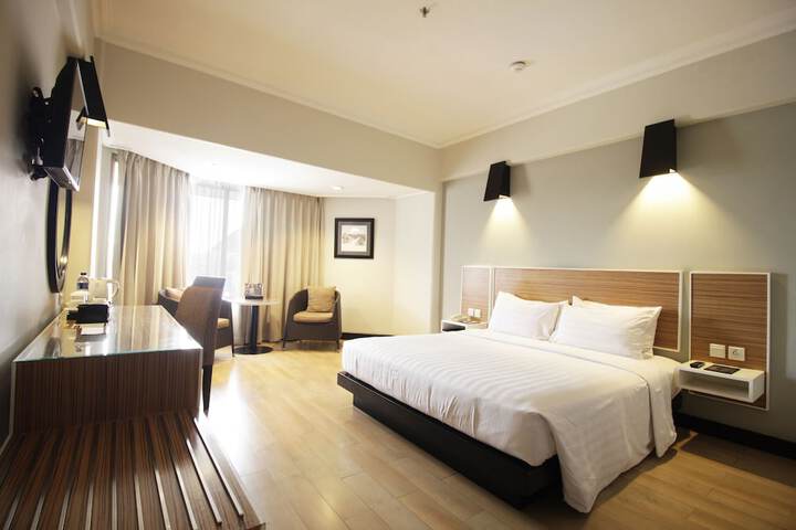 Room 8 of 56