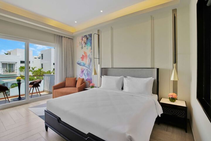 Room 9 of 59
