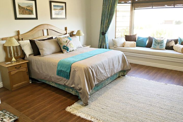 Room 10 of 26