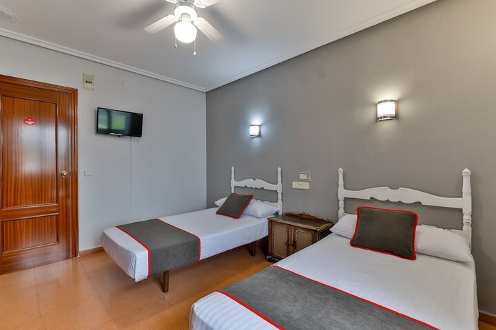 Room 18 of 31