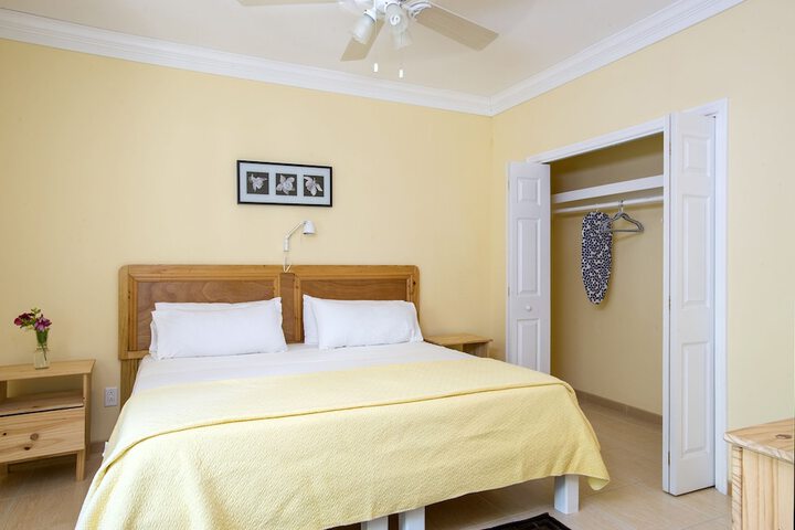 Room 8 of 46