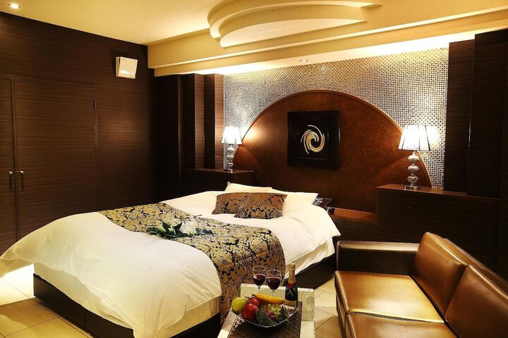 Room 26 of 43