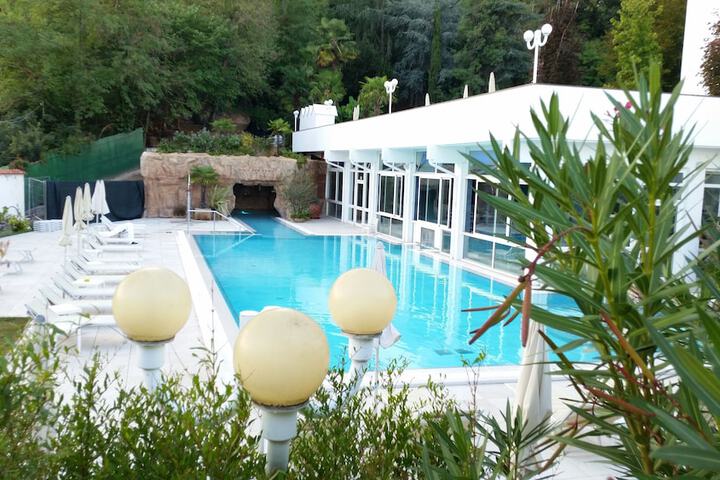 Hotel with Pool