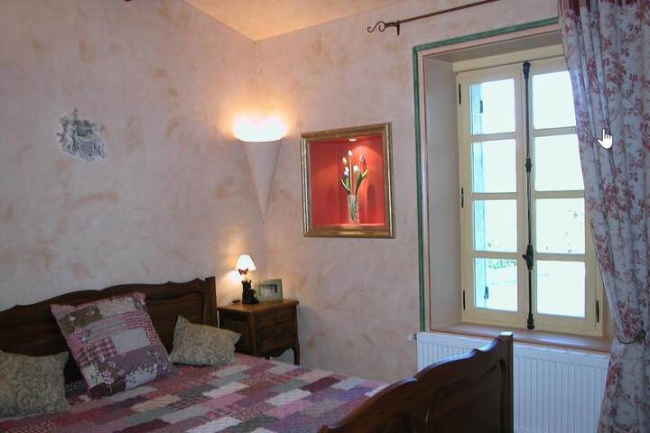 Room 2 of 19