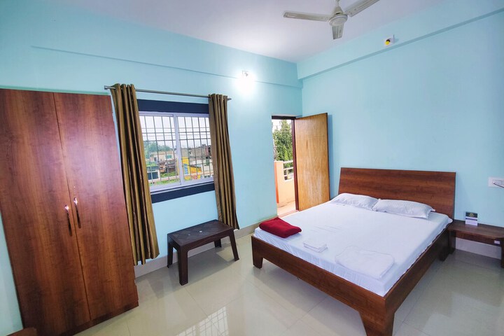 Room 4 of 6