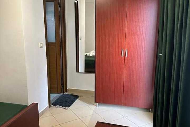 Room 22 of 69