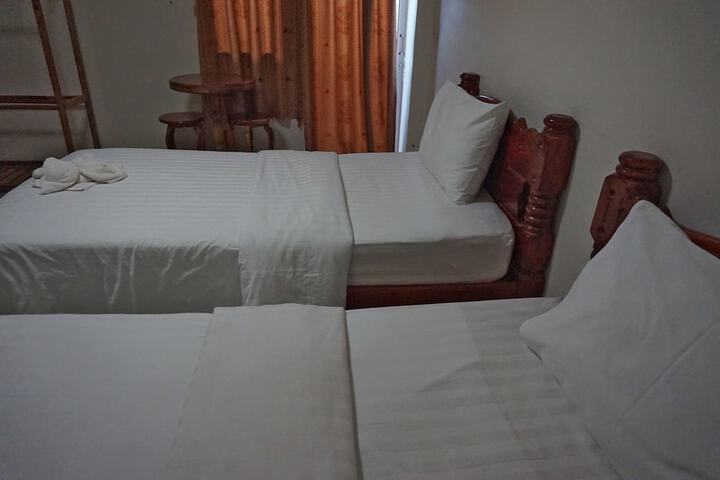 Room 14 of 24