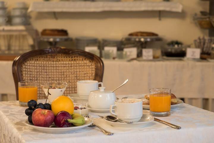 Breakfast/Coffee Service 41 of 48
