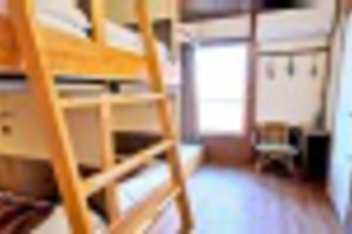 Room 76 of 192