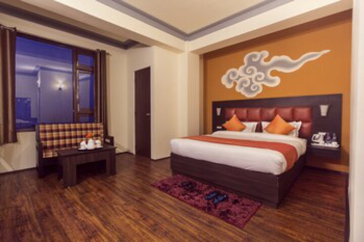 Room 44 of 51