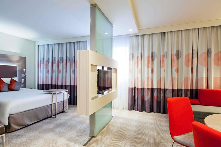 Room 65 of 173