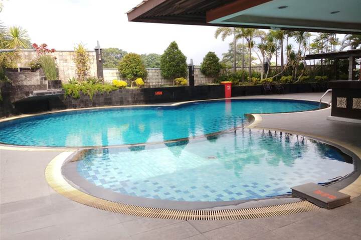 Pool 63 of 80
