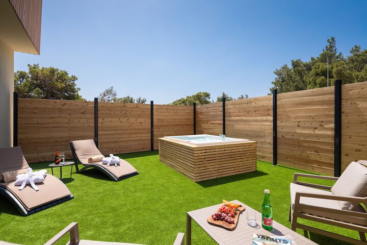 Terrace/Patio 19 of 71