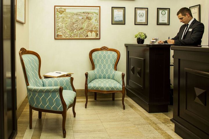 Guest Lobby