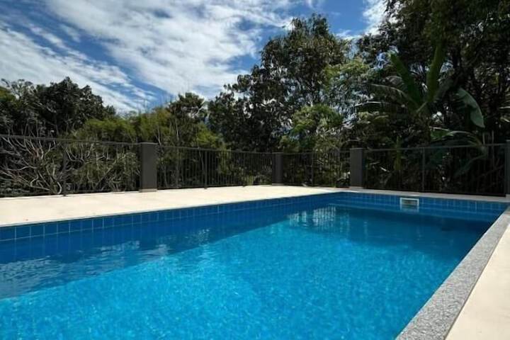 Pool 7 of 11