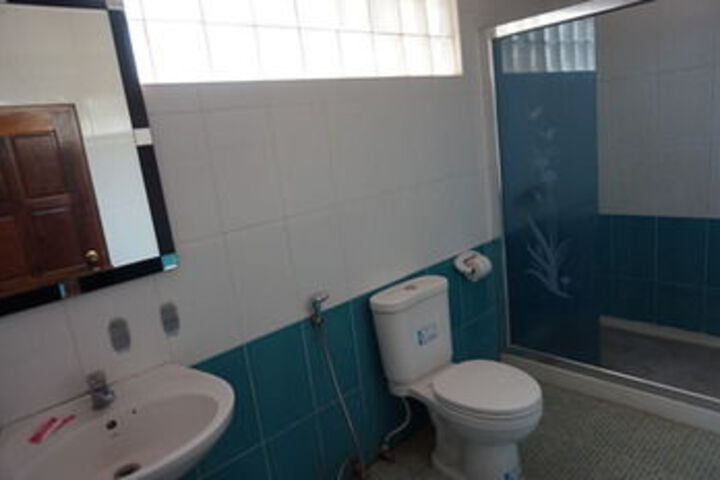 Room 4 of 37