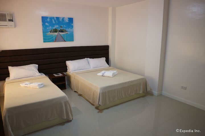 Room 9 of 43