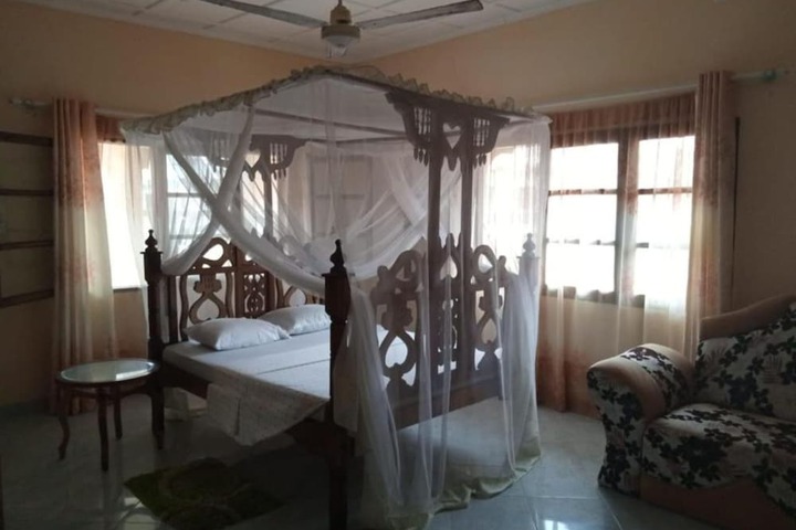 Room 5 of 23