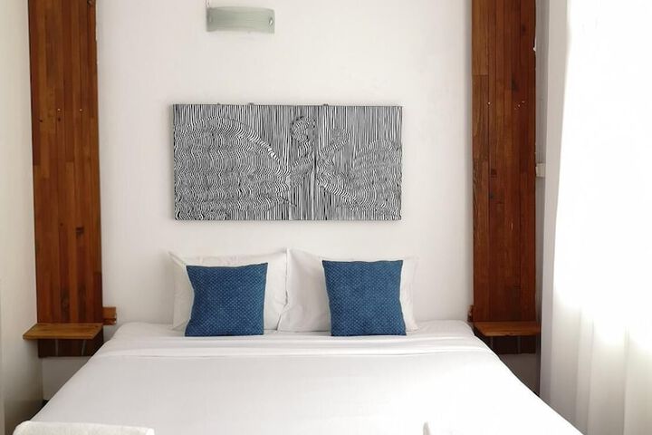 Room 7 of 43