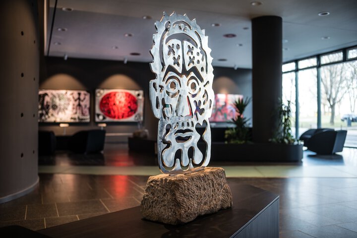 Guest Lobby