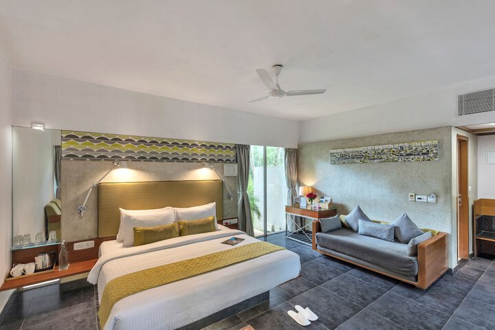 Room 8 of 46