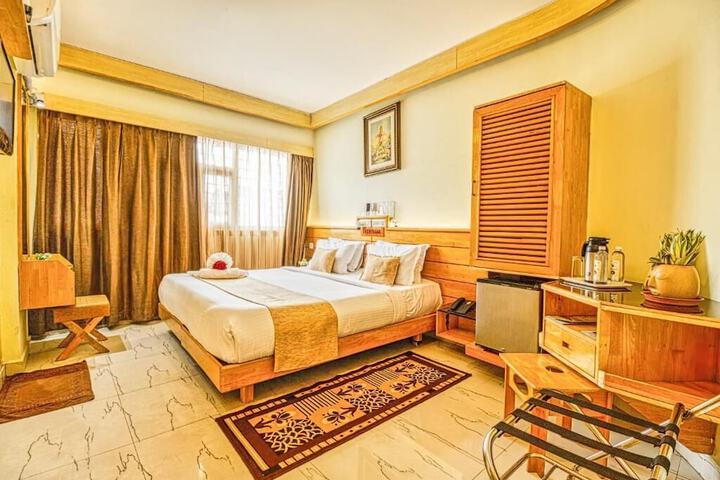 Room 5 of 24