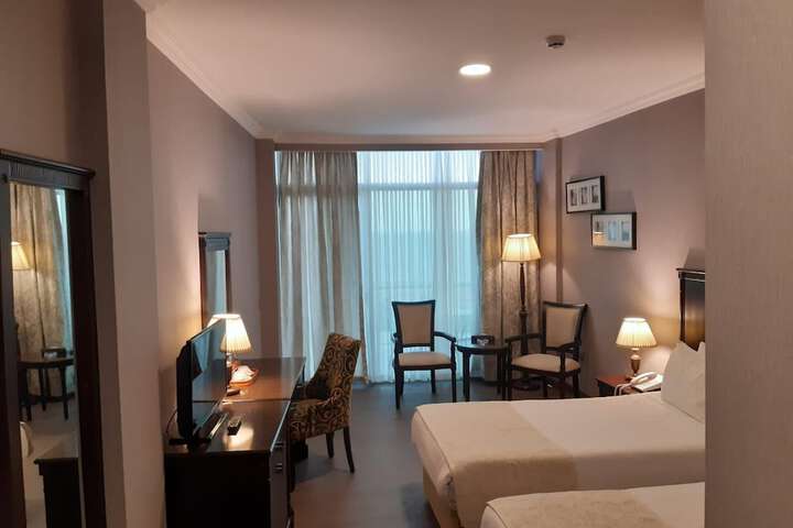 Room 14 of 132