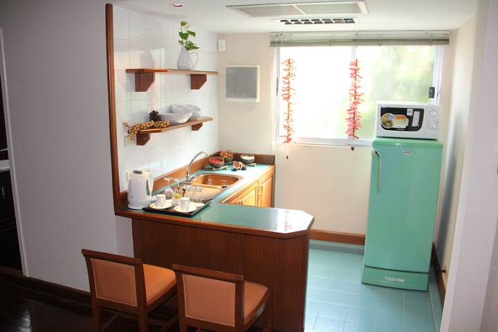 Room 11 of 48