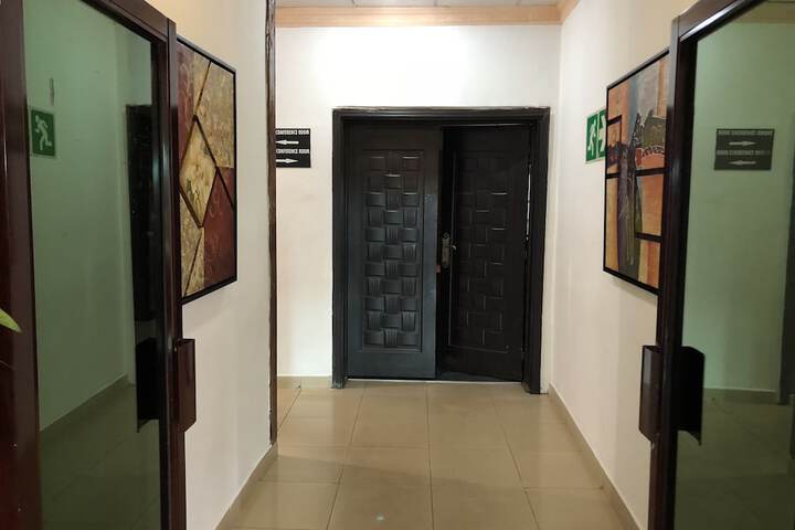 Ballroom/Hall 39 of 53