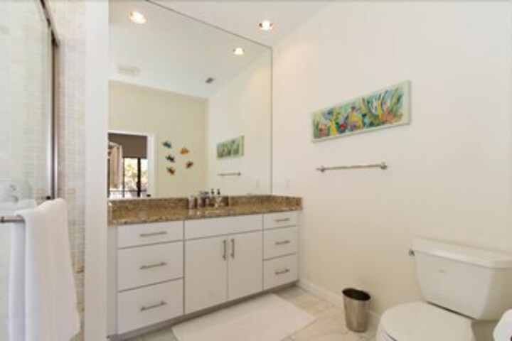 Room 6 of 26