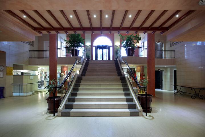 Guest Lobby
