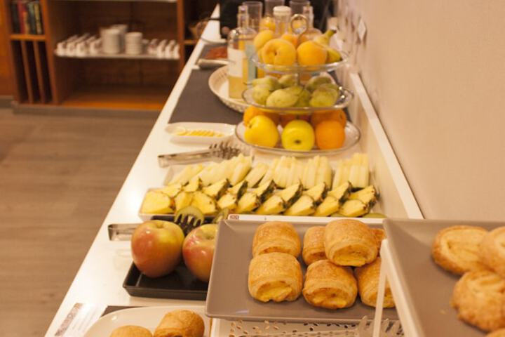 Breakfast buffet