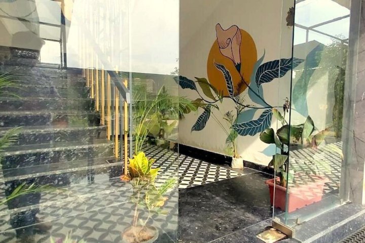 Hotel Interior 93 of 114