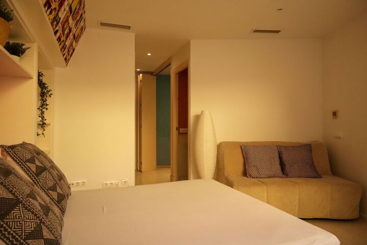 Room 18 of 23