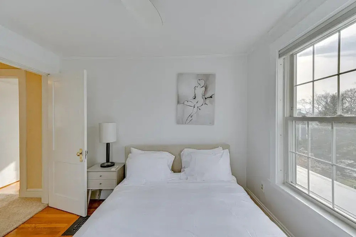 Room 5 of 19