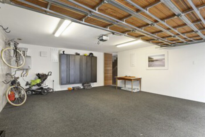 Room 10 of 21