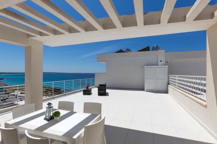 Terrace/Patio 11 of 56