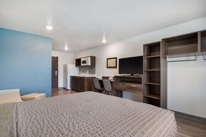 Room 13 of 31
