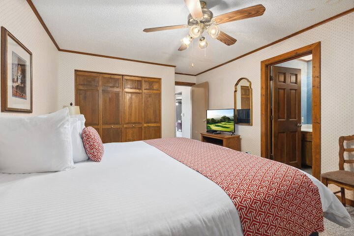 Room 12 of 191