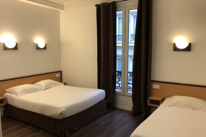 Room 8 of 32