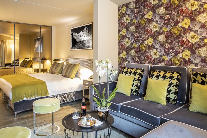 Room 22 of 62