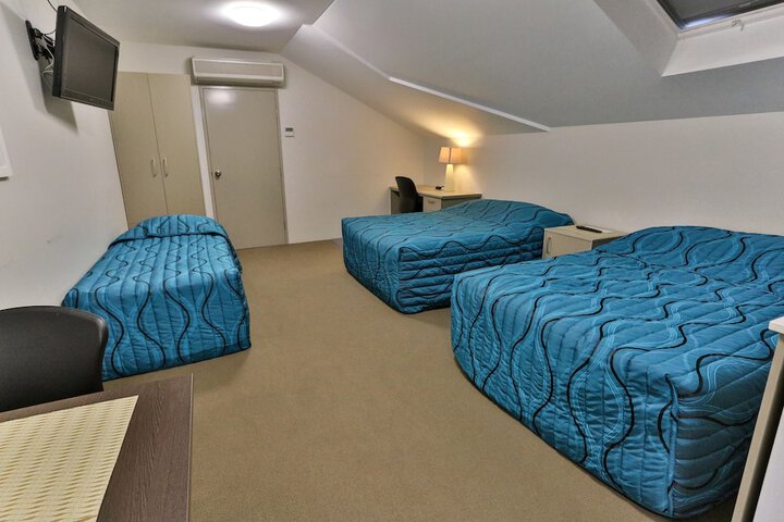 Room 3 of 30