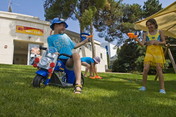 Childrens Activities 41 of 69