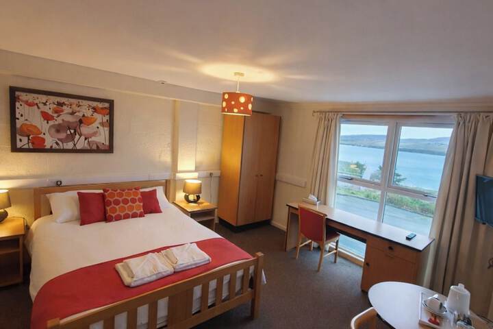 Room 19 of 50